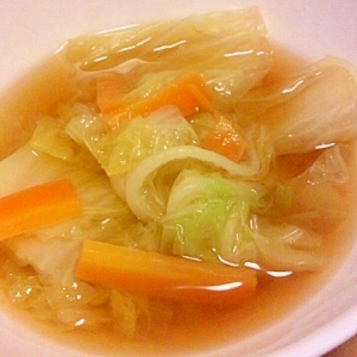 白菜と人参の中華スープ
